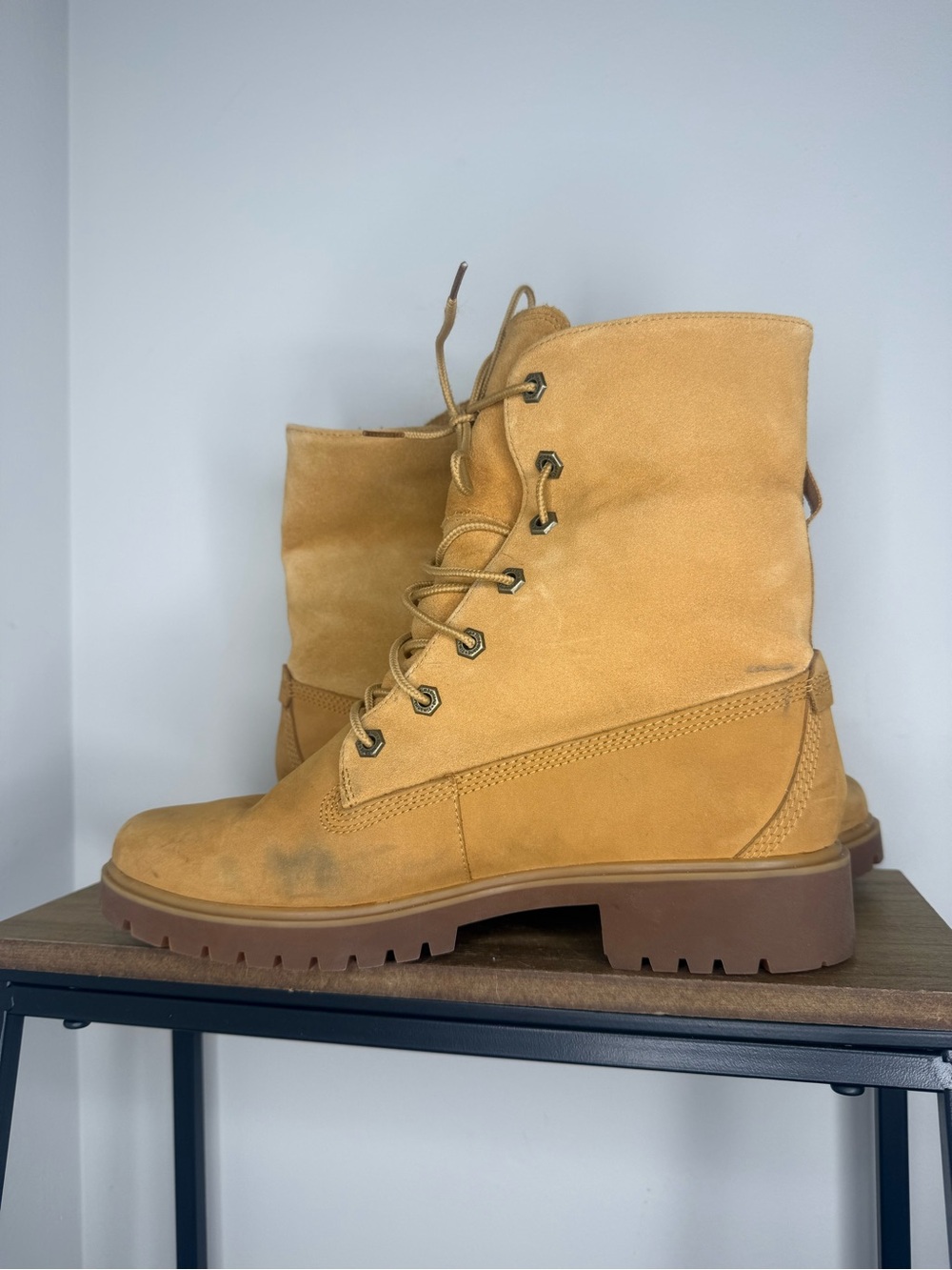 Timberland Women's Yellow Wheat Lace-Up Nubuck Boots - Picture 2 of 11